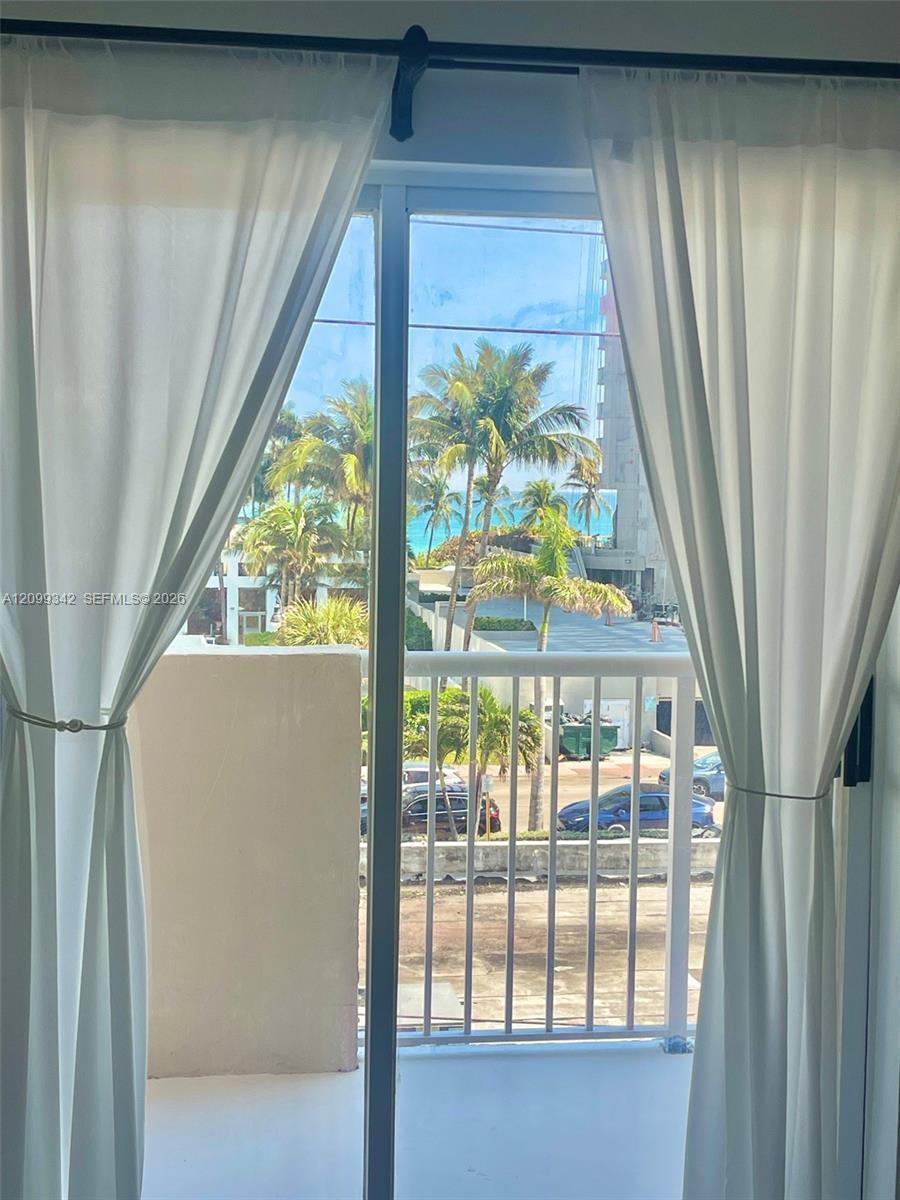 6801 Harding Ave # 412, Miami Beach FL 33141