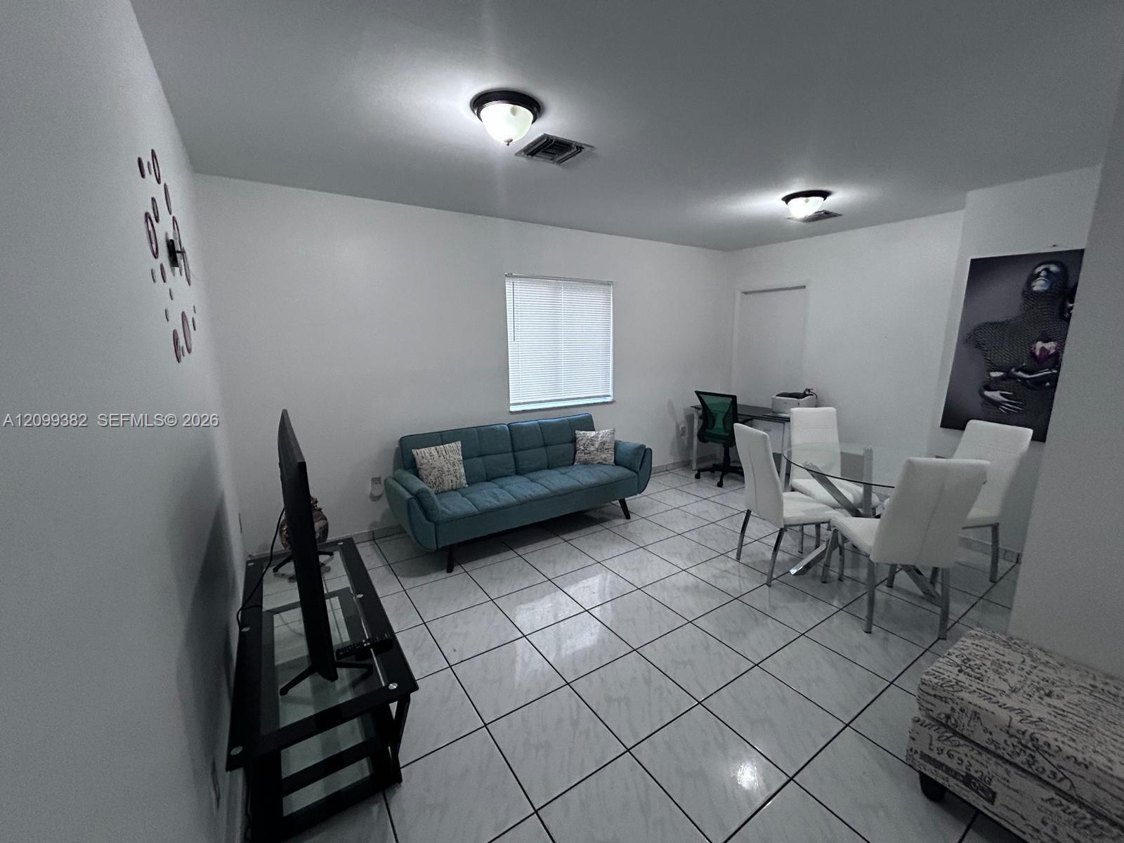 2141 Biarritz Dr # 4, Miami Beach FL 33141