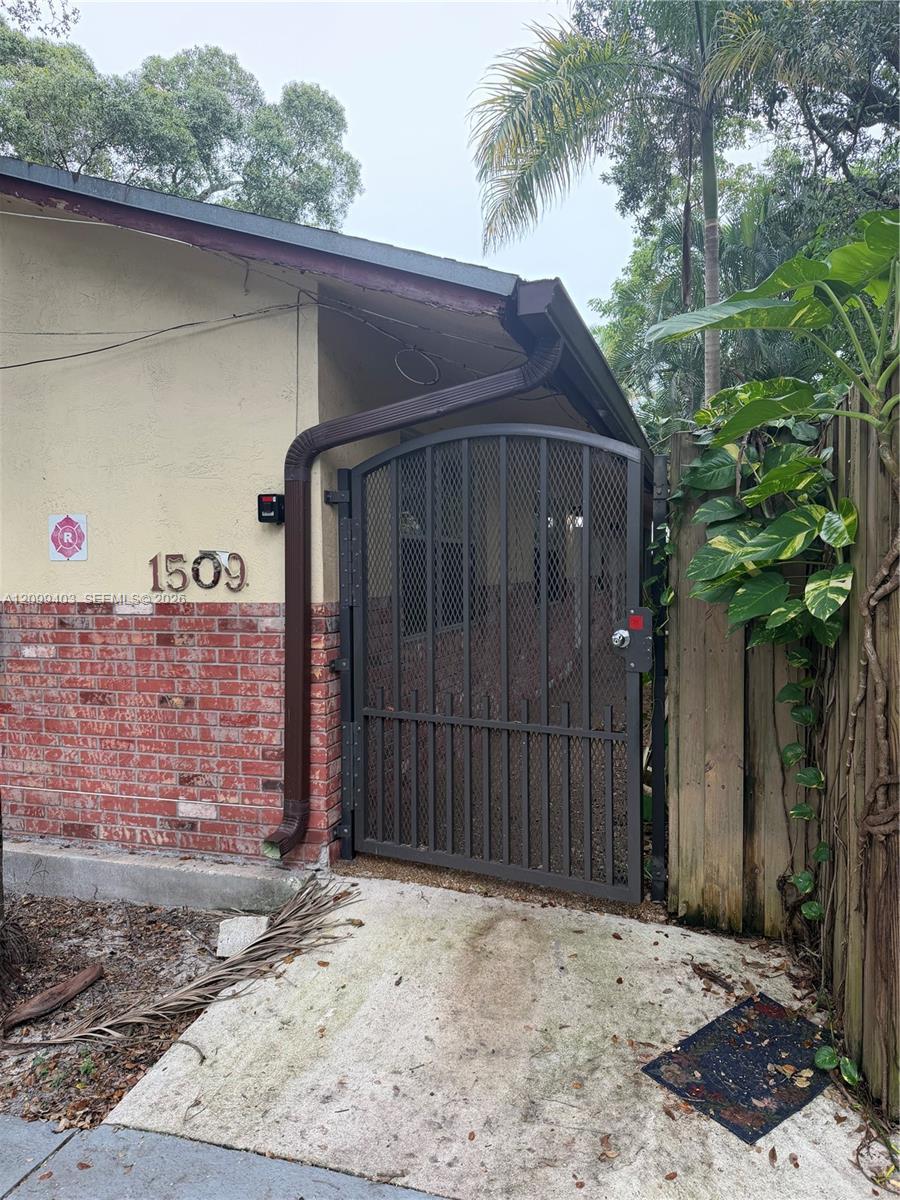 1509 SW 1st St # 1, Fort Lauderdale FL 33312