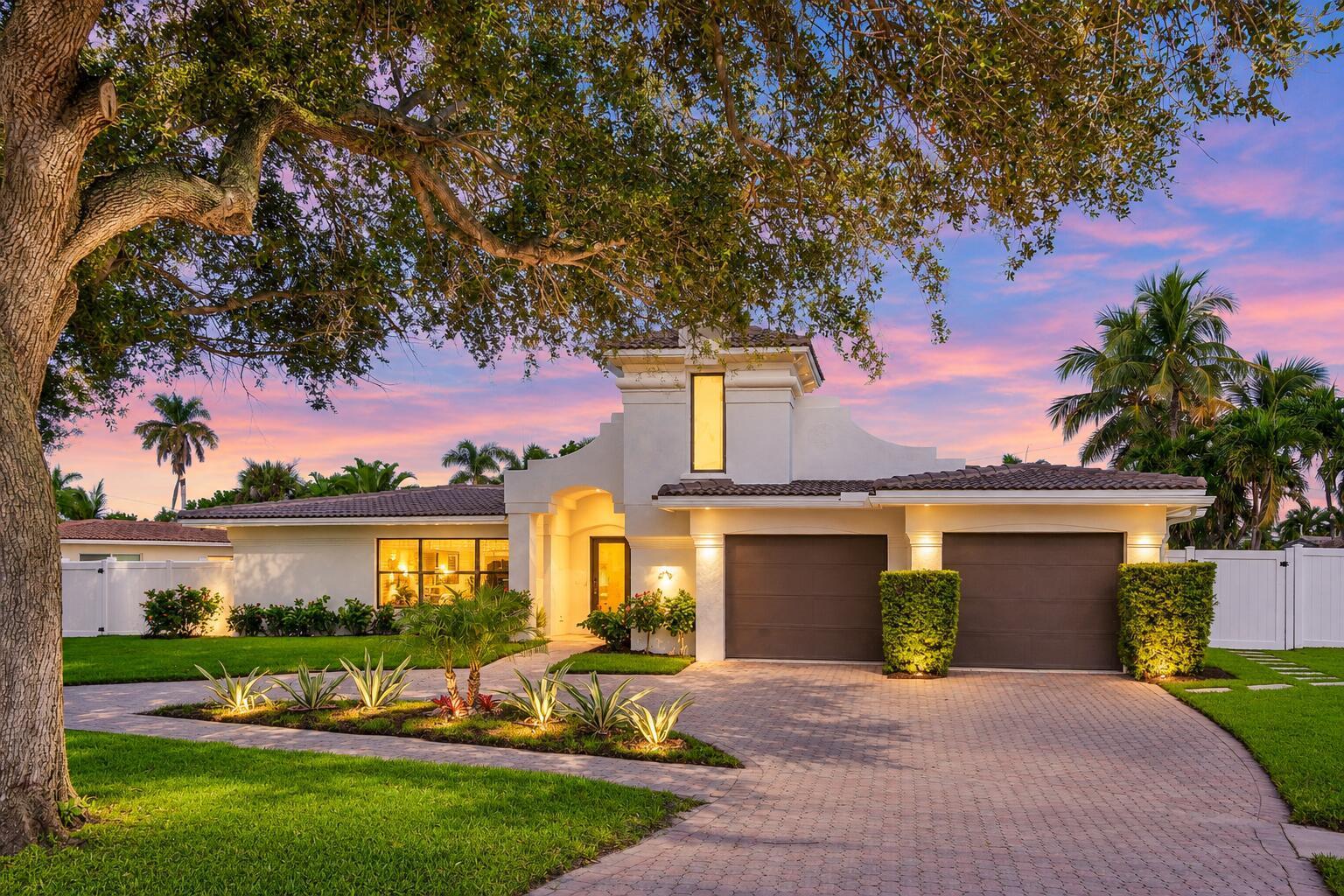 2651 NE 49th Street, Lighthouse Point FL 33064