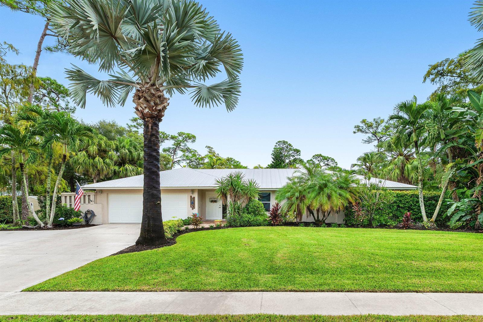 100 St Davids Way, Wellington FL 33414