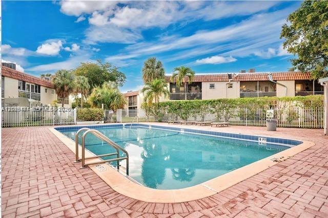 3777 NW 78th Ave # 48C, Davie FL 33024
