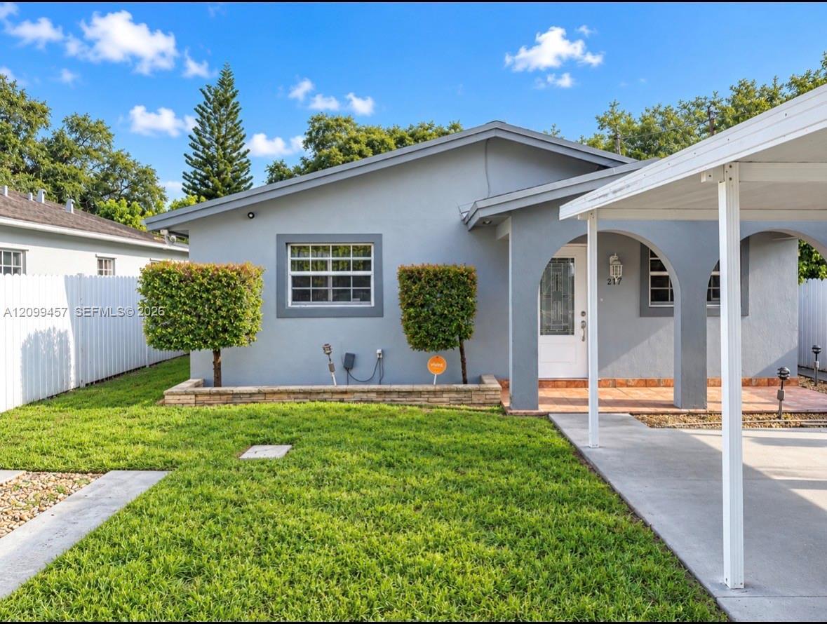 2182 NW 91st St # 1, Miami FL 33147
