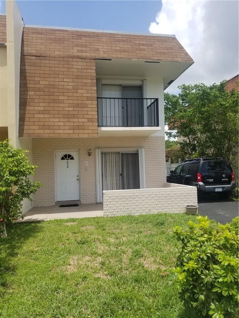 608 SW 80th Terrace, North Lauderdale FL 33068
