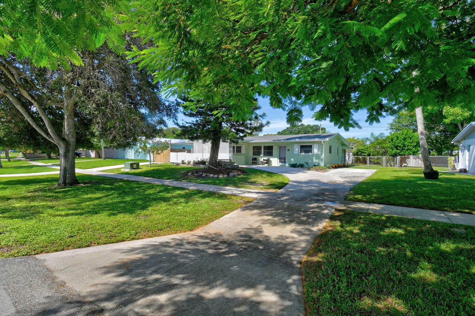 12229 COLONY Avenue, Palm Beach Gardens FL 33410