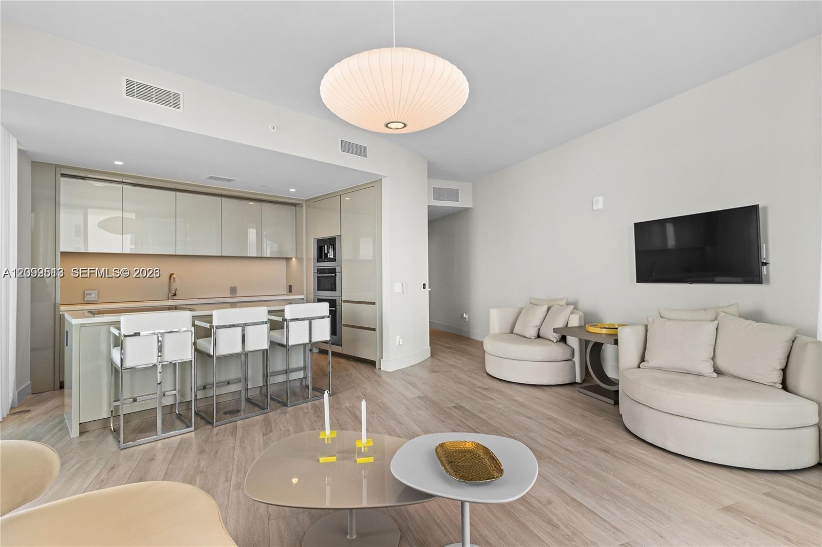 18975 Collins Ave # 1605, Sunny Isles Beach FL 33160