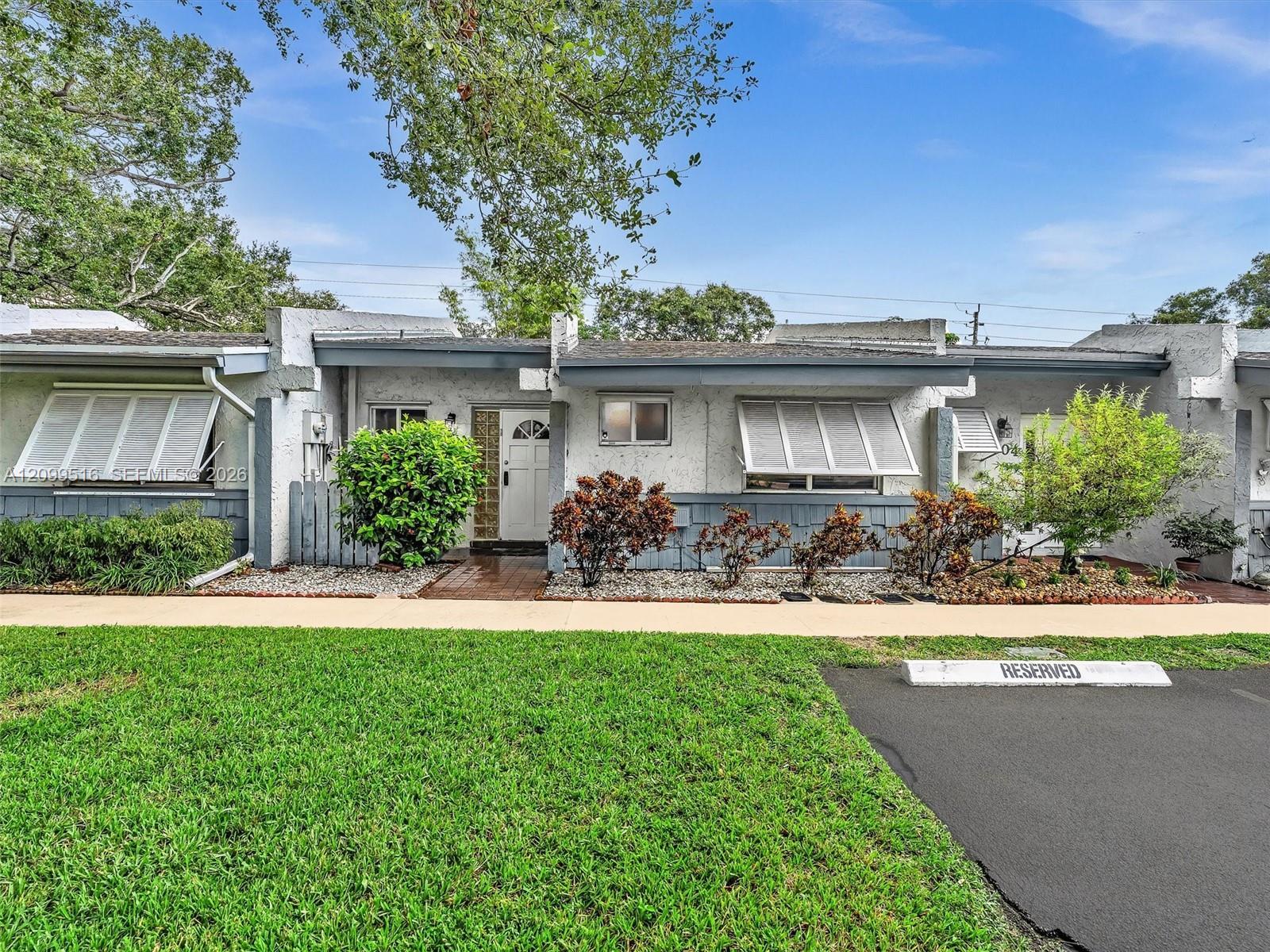 2408 N 35th Ave # 2408, Hollywood FL 33021