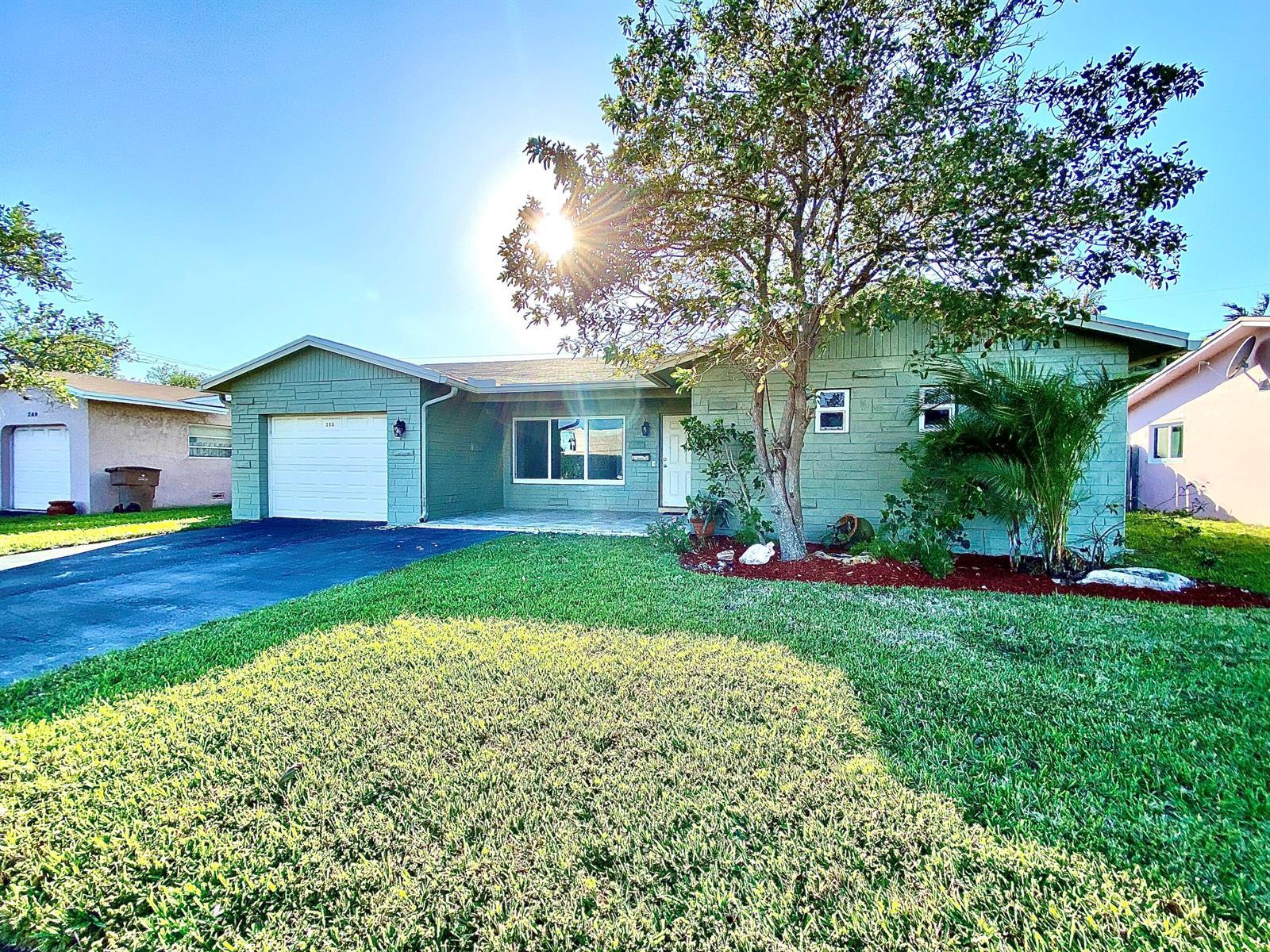 213 NE 9th Avenue, Deerfield Beach FL 33441