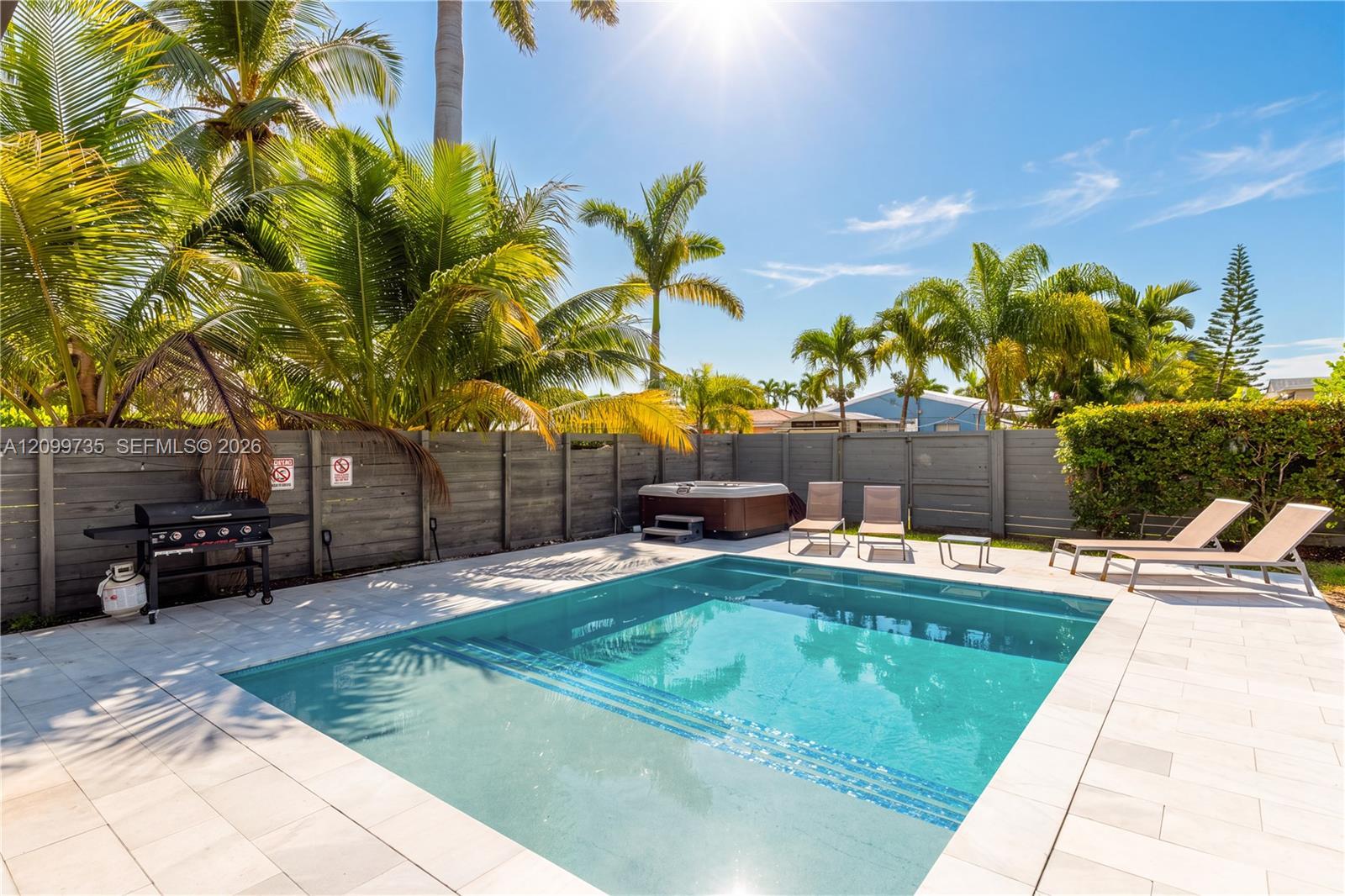 1008 Moffett St, Hallandale Beach FL 33009