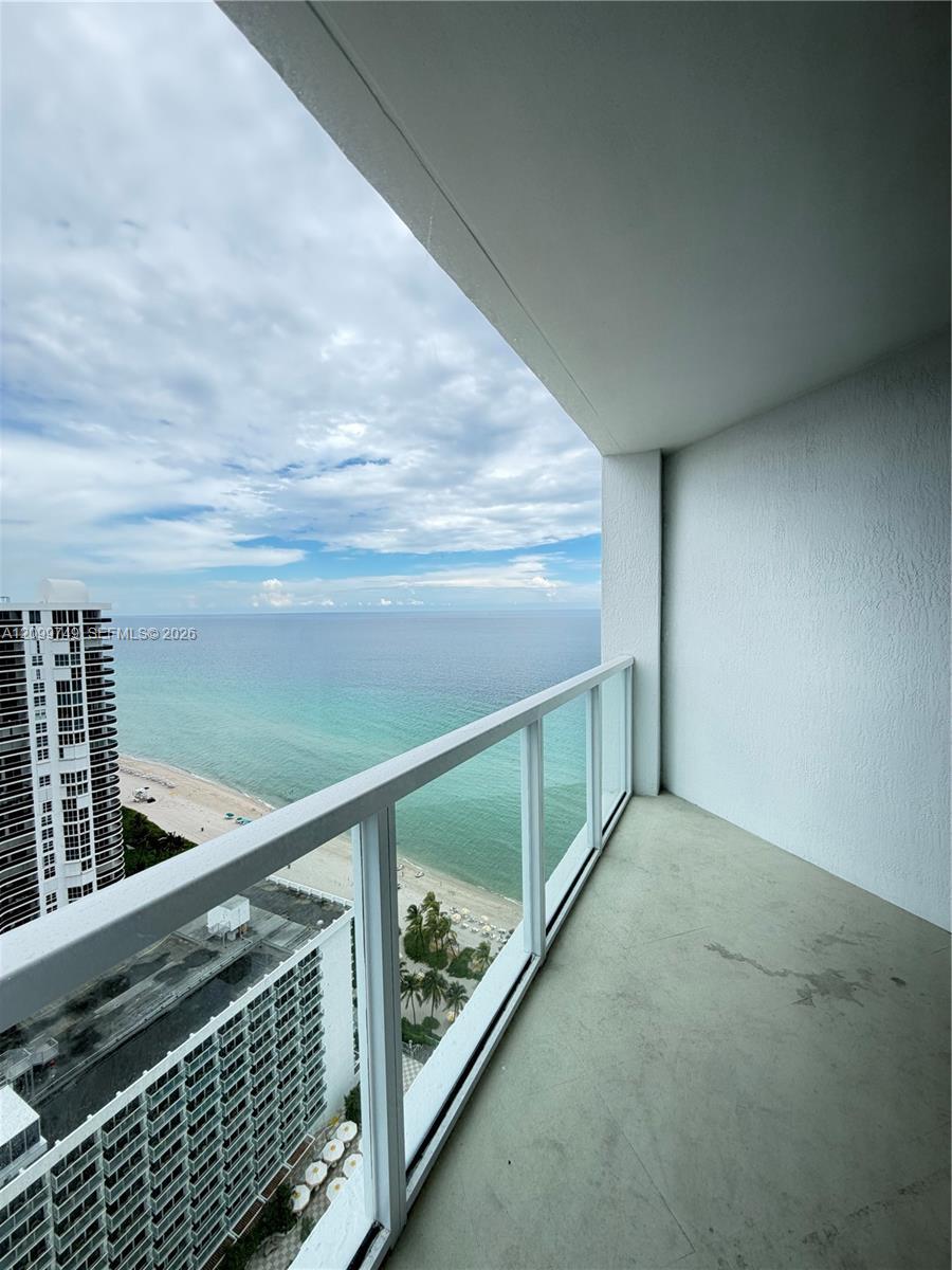 16699 Collins Ave # 2806, Sunny Isles Beach FL 33160