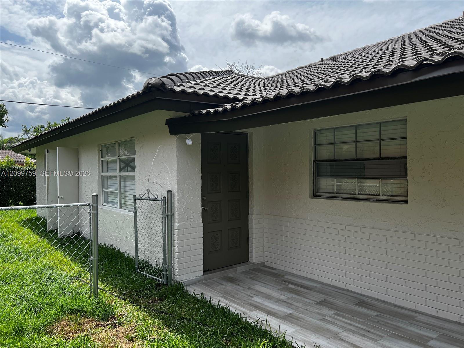 4281 Riverside Dr # 2, Coral Springs FL 33065