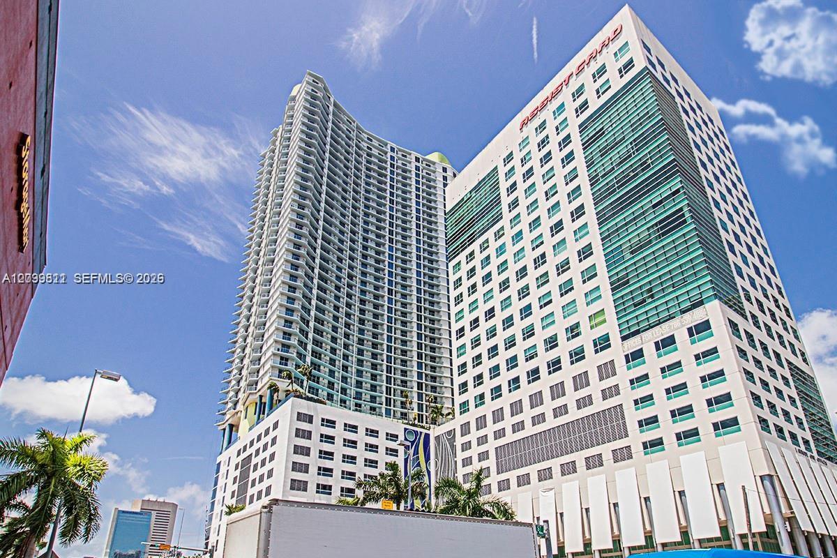 185 SW 7th St # 1414, Miami FL 33130