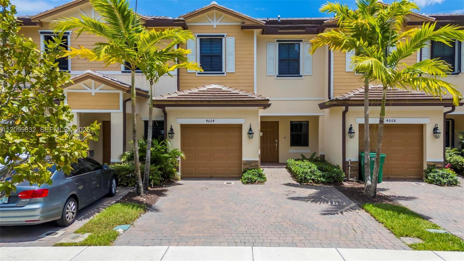 4664 Banker Ter, Davie FL 33314