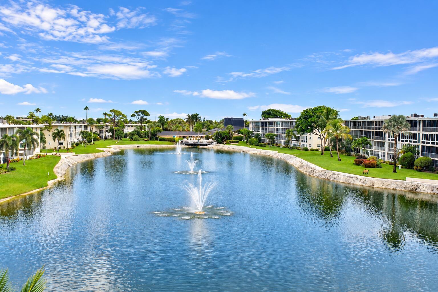 2724 GARDEN Drive N # 407, Lake Worth FL 33461