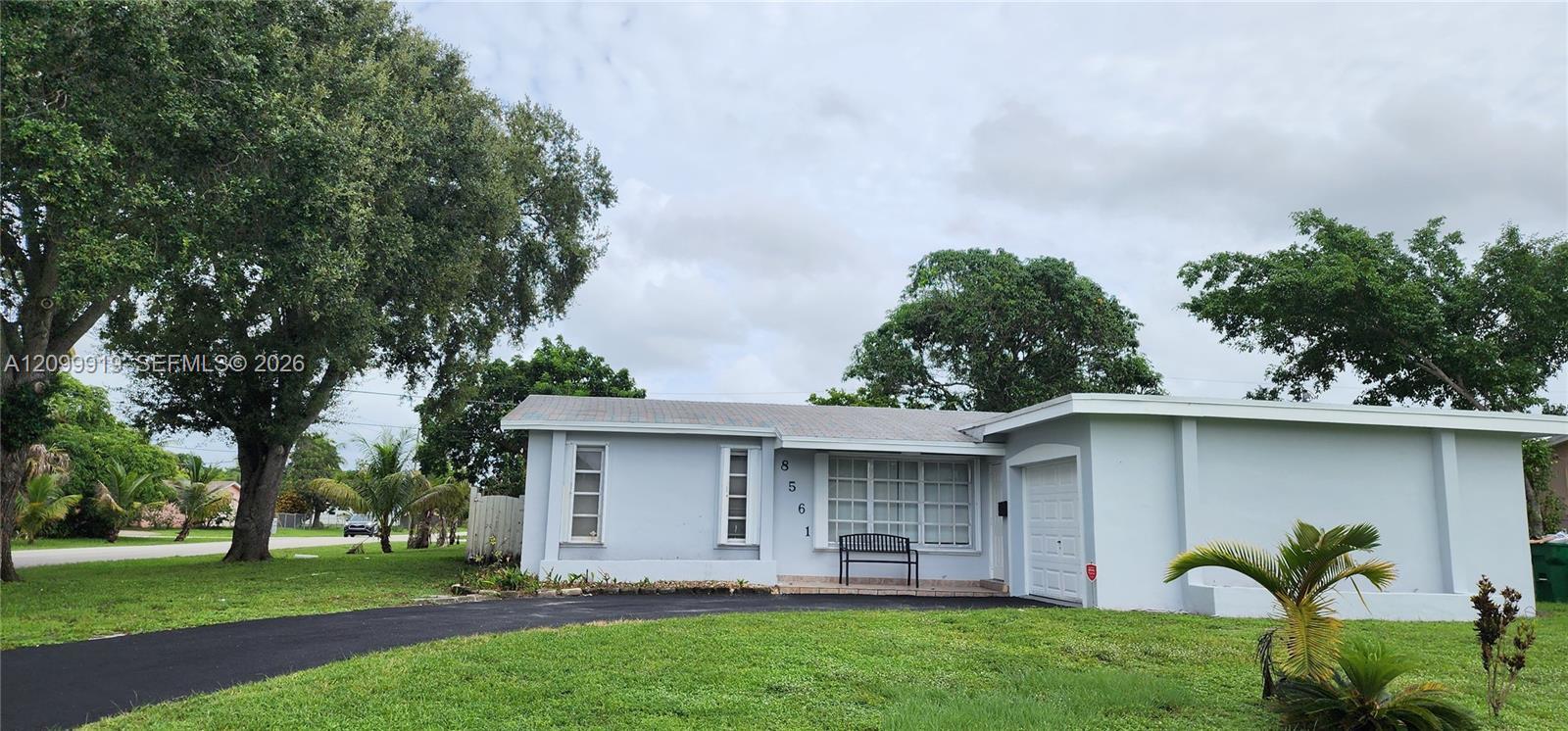 8561 Sheraton Dr, Miramar FL 33025