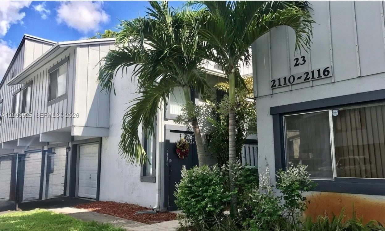 2116 NW 58th Ave, Lauderhill FL 33313