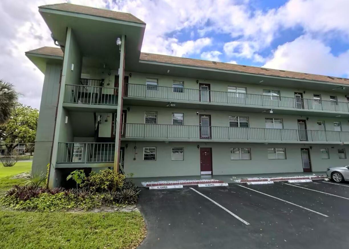 611 S STATE ROAD 7 # 1B, Margate FL 33068