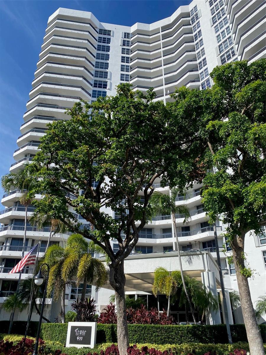 3400 NE 192nd St # 1711, Aventura FL 33180