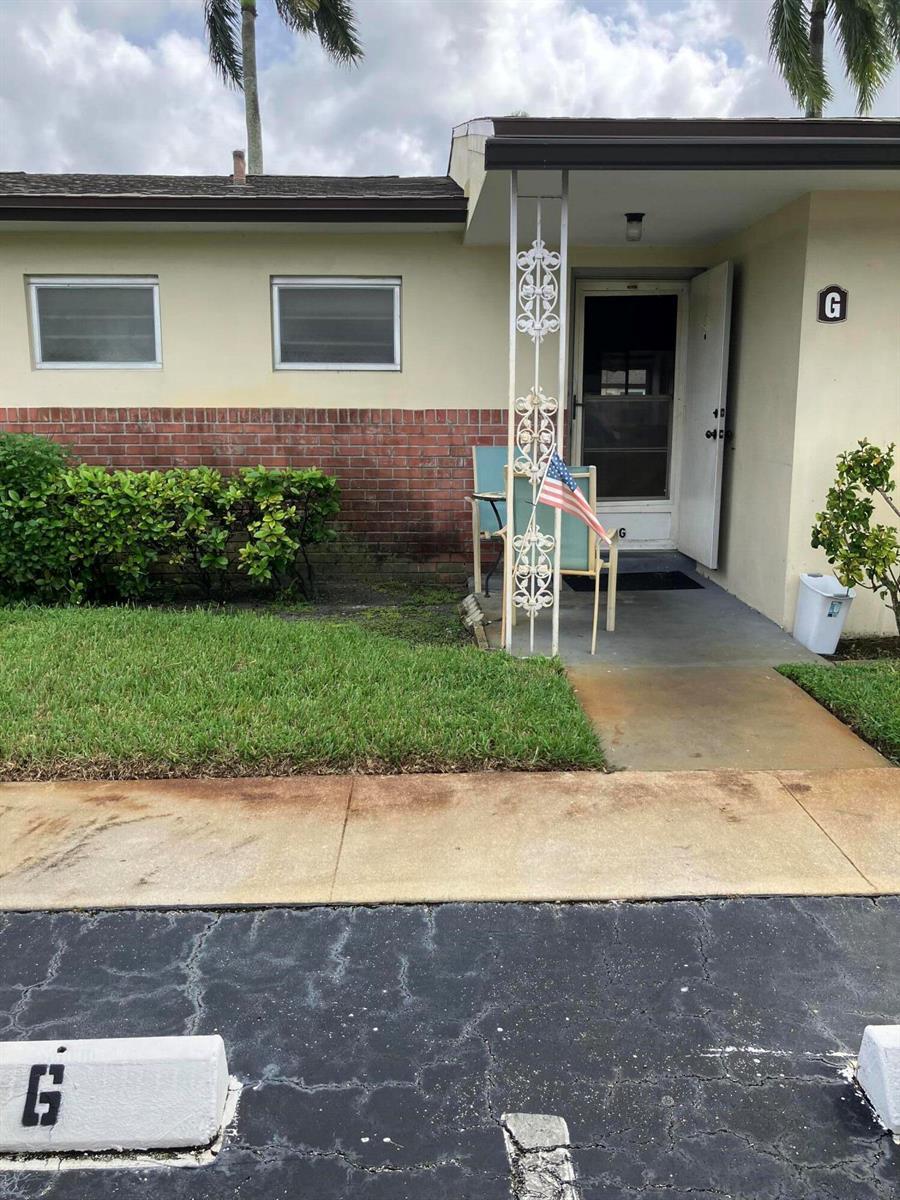 2751 Ashley Drive E # G, West Palm Beach FL 33415