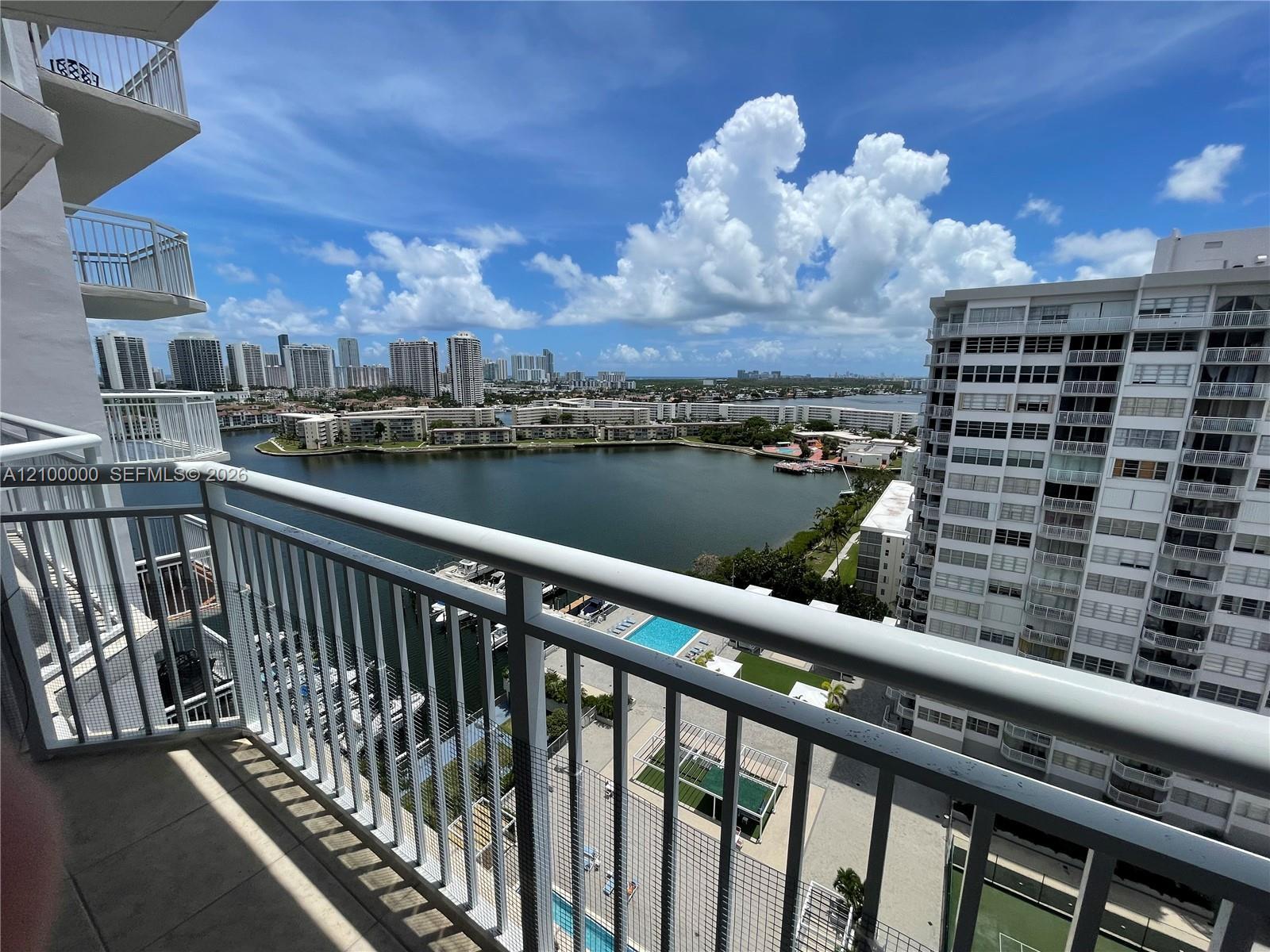 18061 Biscayne Blvd # 1804, Aventura FL 33160