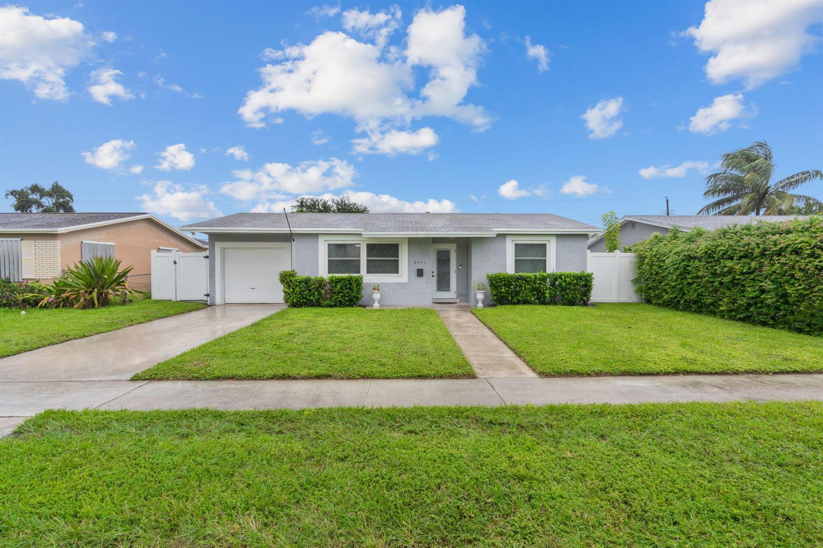 7541 HOPE Street, Hollywood FL 33024