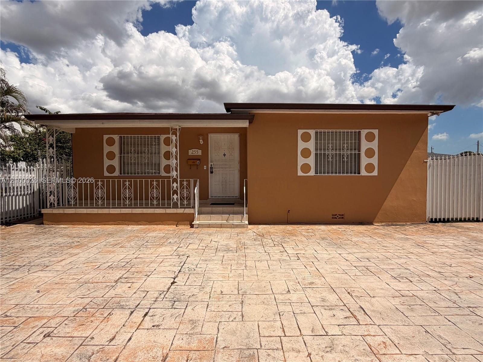 255 SW 60th Ave, Miami FL 33144