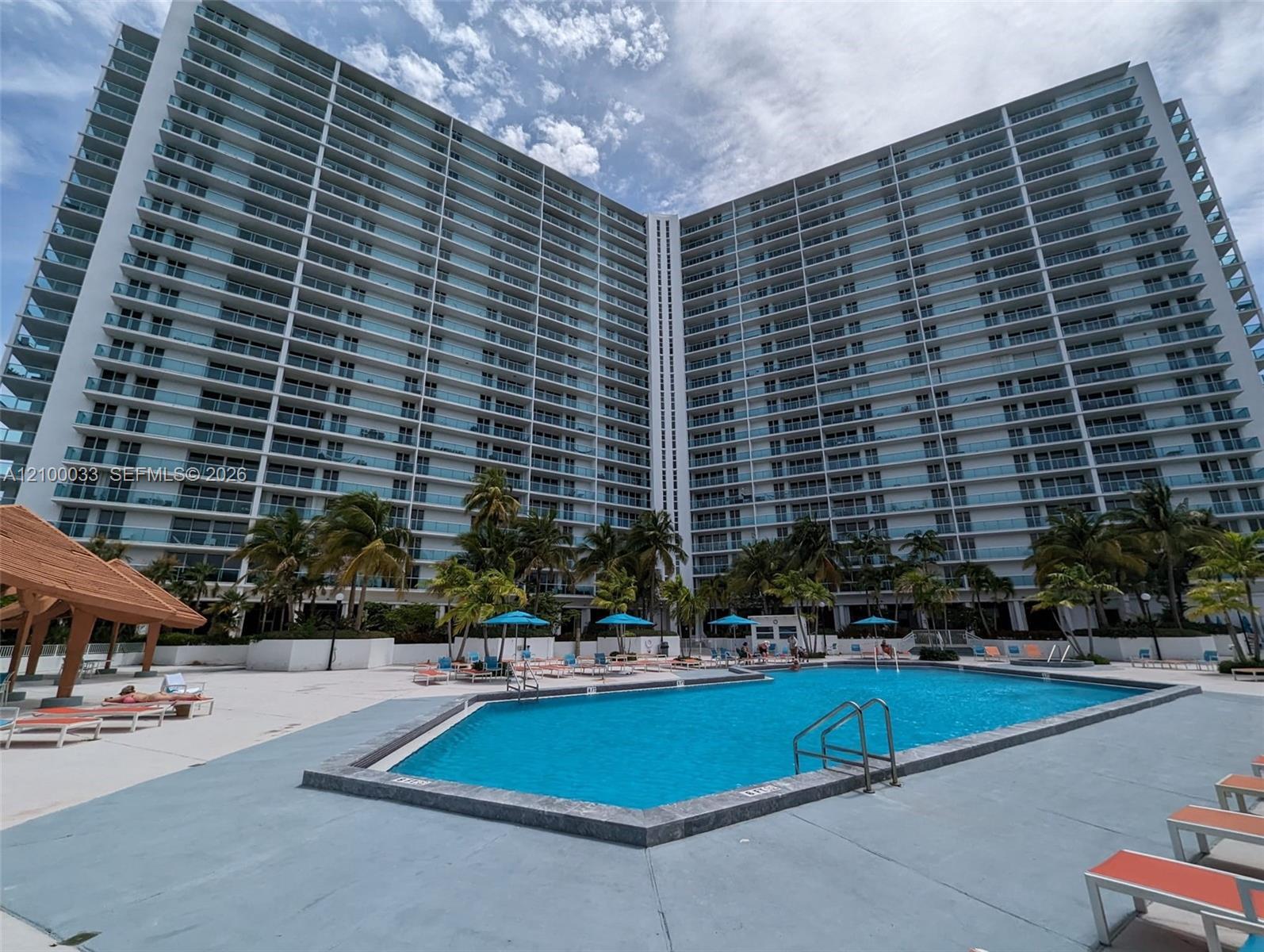 100 Bayview Dr # 730, Sunny Isles Beach FL 33160