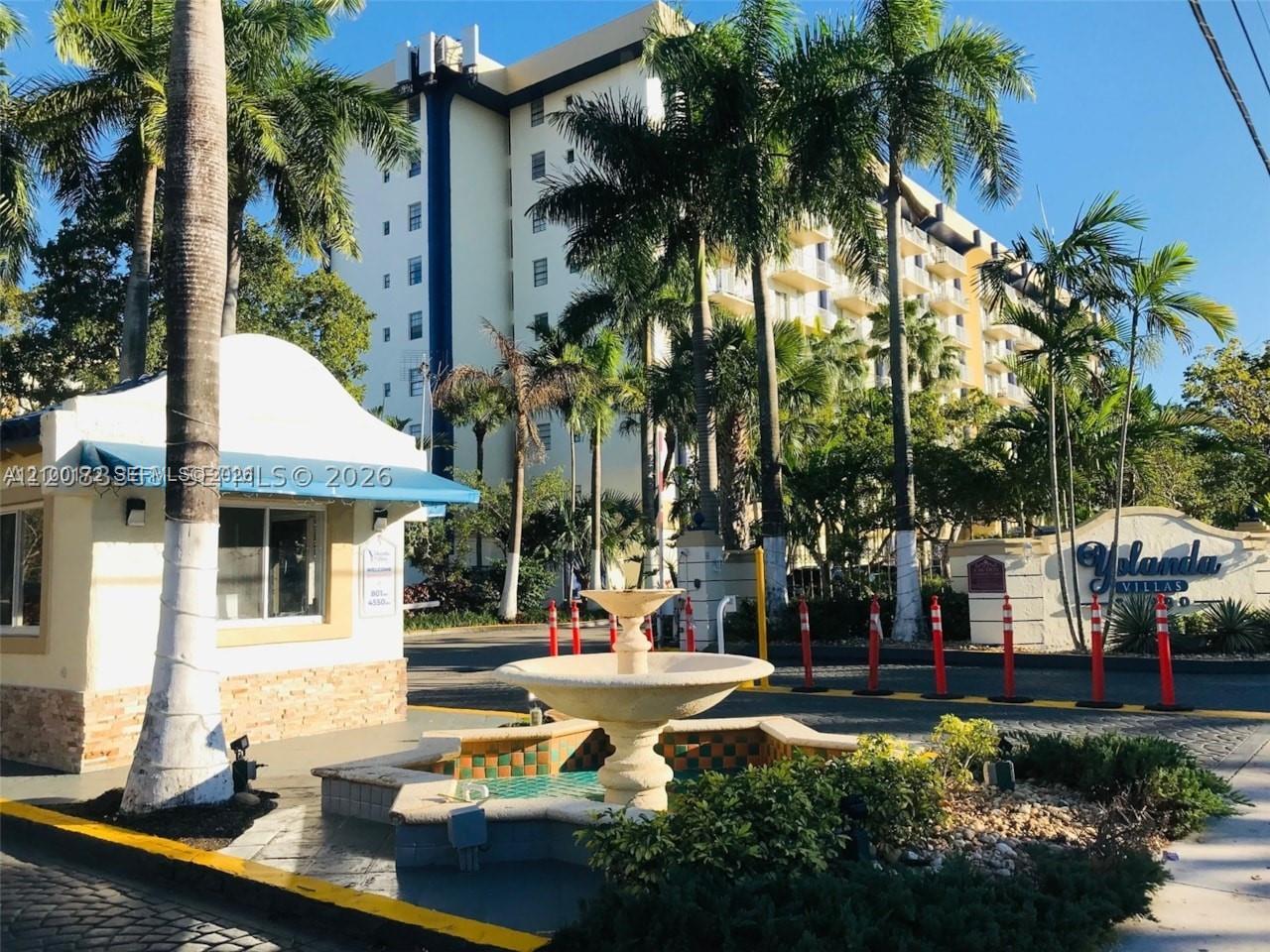 801 NW 47th Ave # 914W, Miami FL 33126