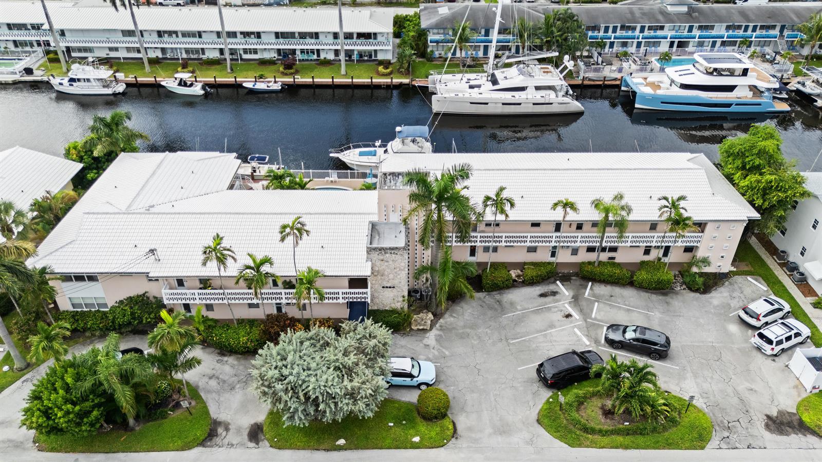 2824 NE 33rd Court # 8, Fort Lauderdale FL 33306