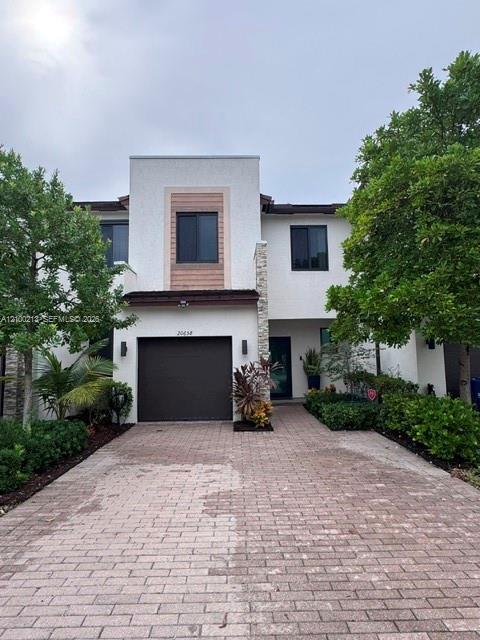 Miami, FL