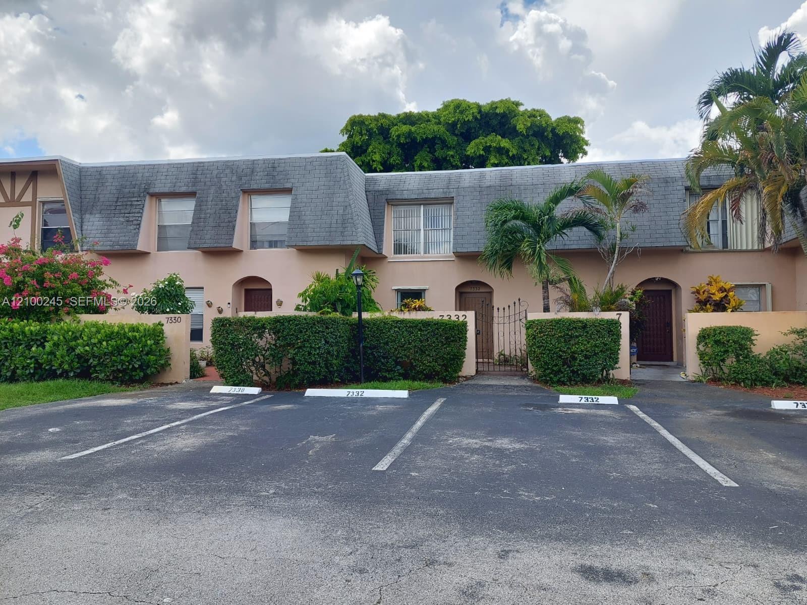 7332 SW 25th Ct # 12, Davie FL 33317