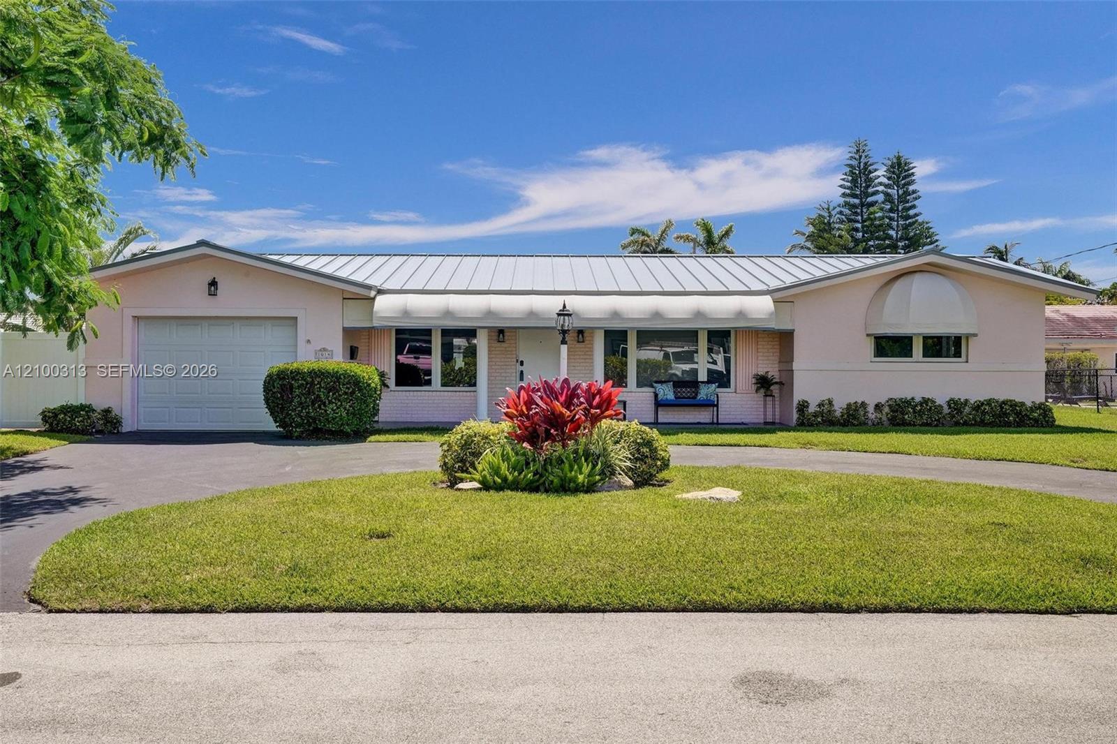 1014 SE 14th Ave, Deerfield Beach FL 33441