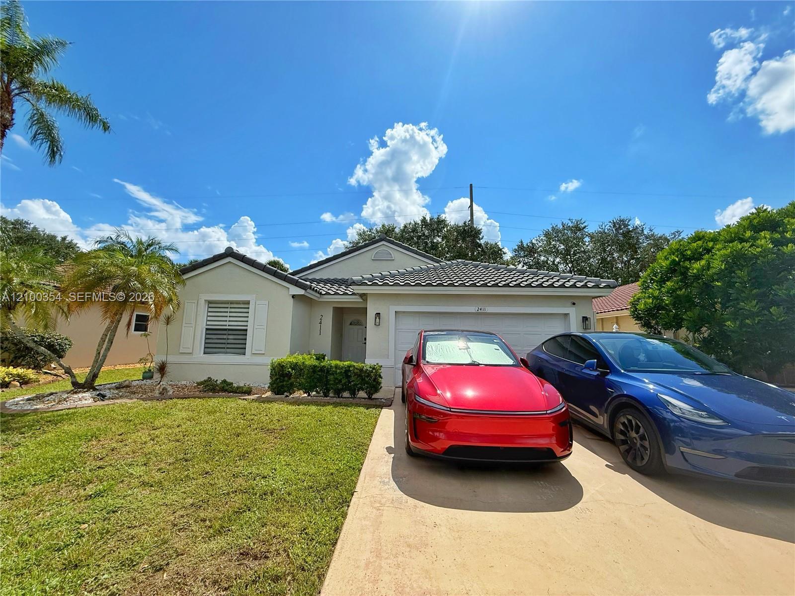 2411 NW 184th Ter, Pembroke Pines FL 33029