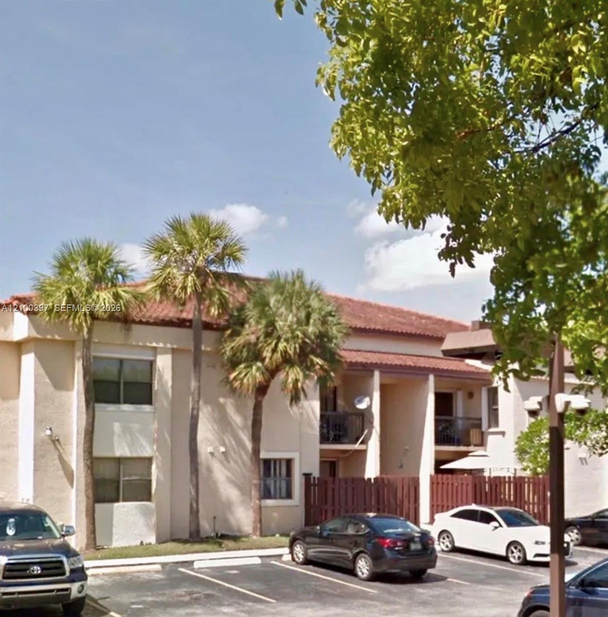 690 W Park Dr # 2, Miami FL 33172