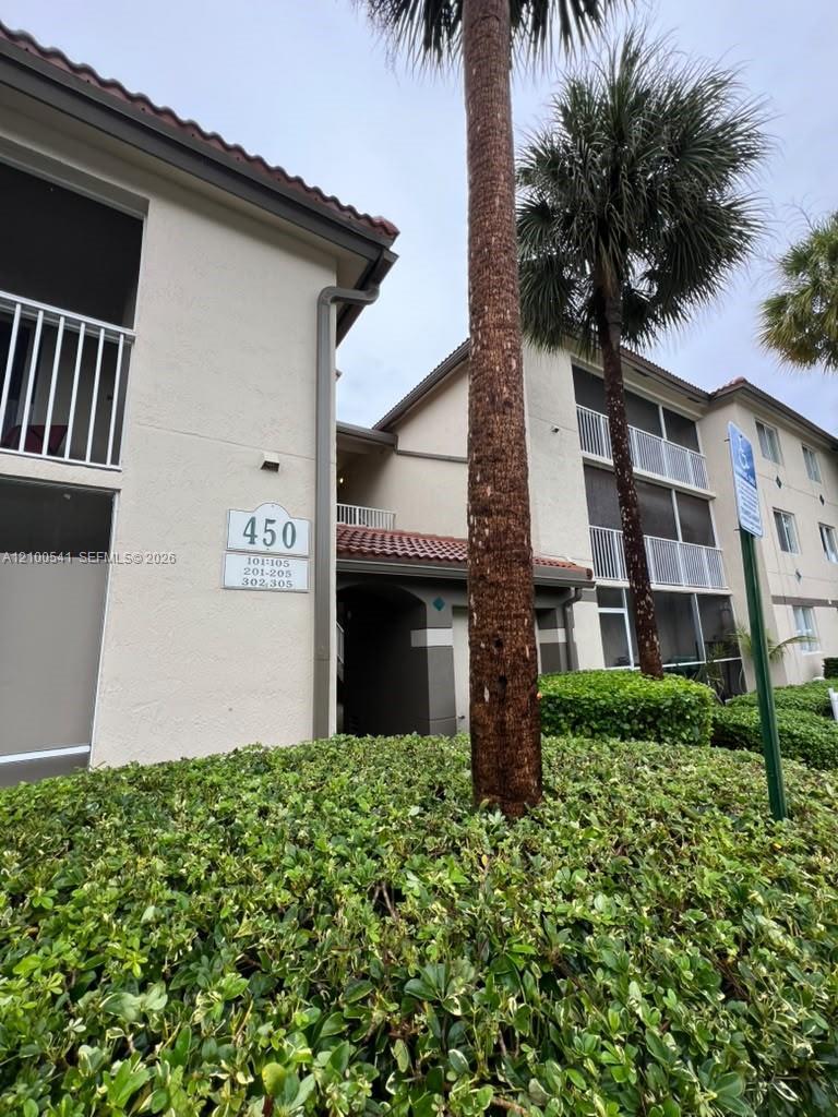450 S Park Rd # 205, Hollywood FL 33021