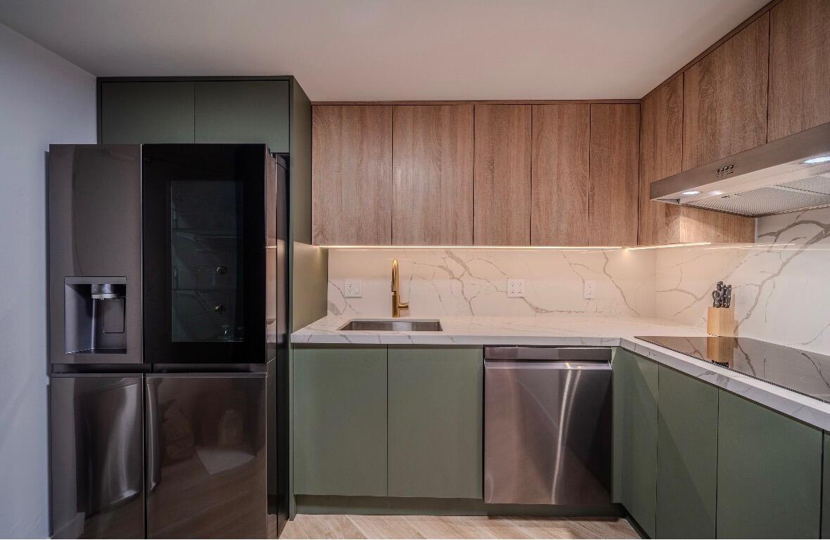 801 BRICKELL BAY Drive # 1168, Miami FL 33131