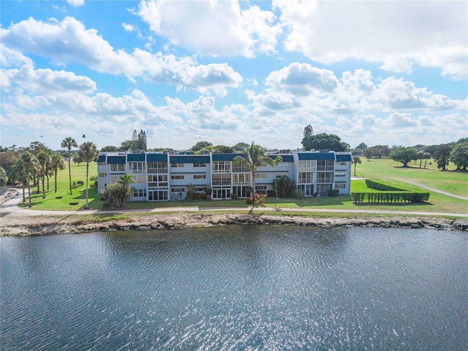 7807 GOLF CIR Drive # 211, Margate FL 33063