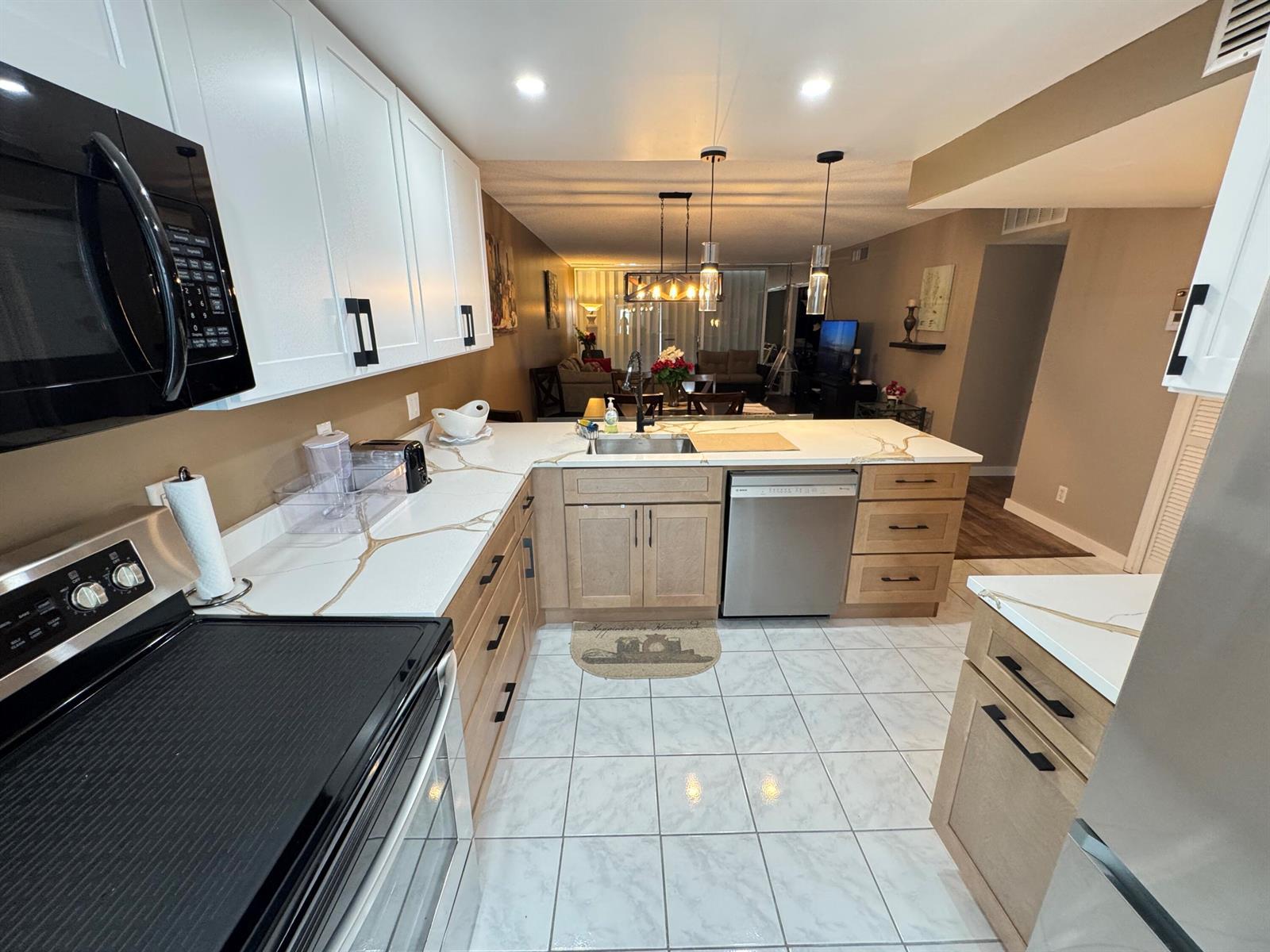 3091 N COURSE Drive # 709, Pompano Beach FL 33069