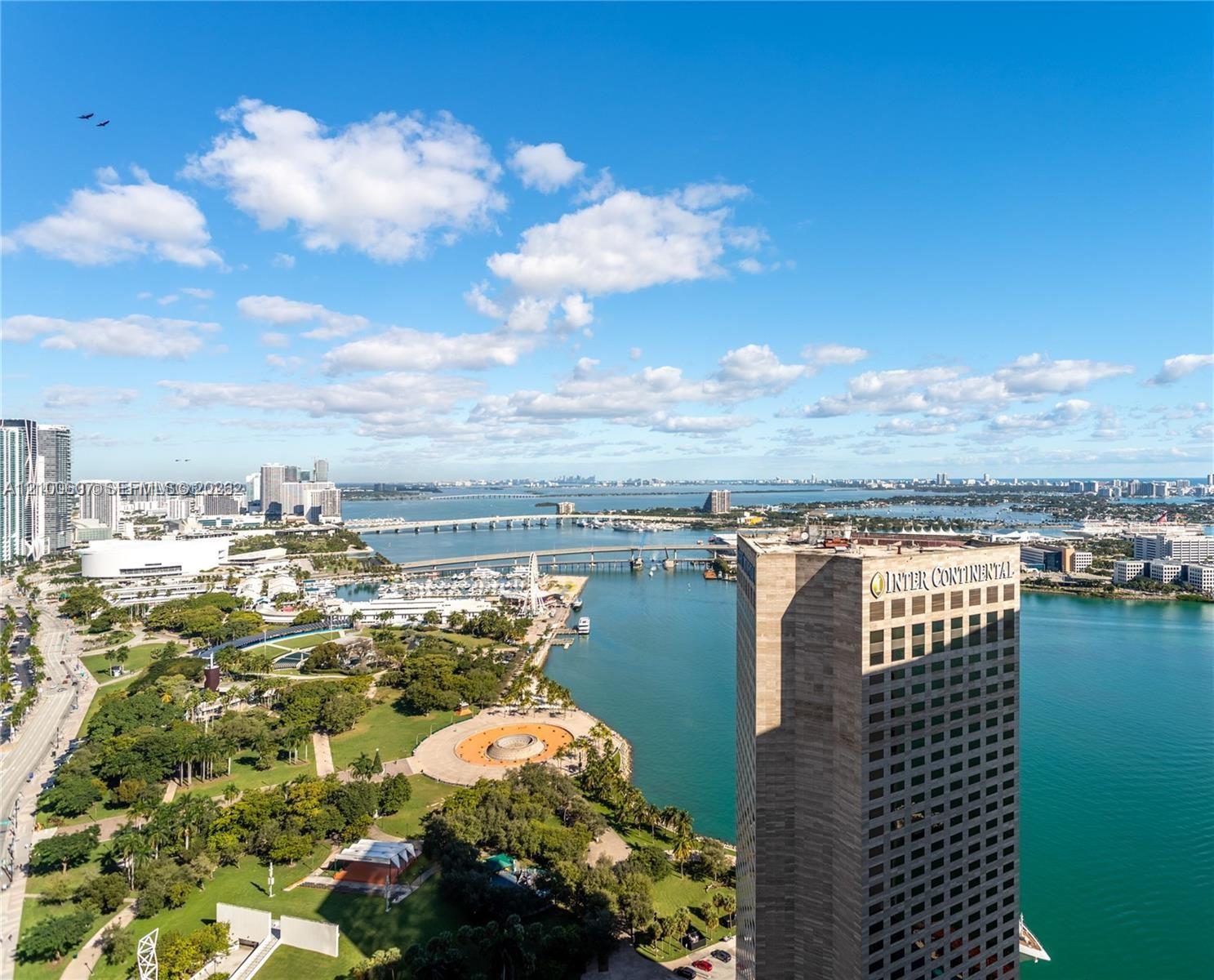 325 S Biscayne Blvd # 4318, Miami FL 33131