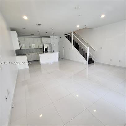 2610 NE 213th St # 105, Miami FL 33180