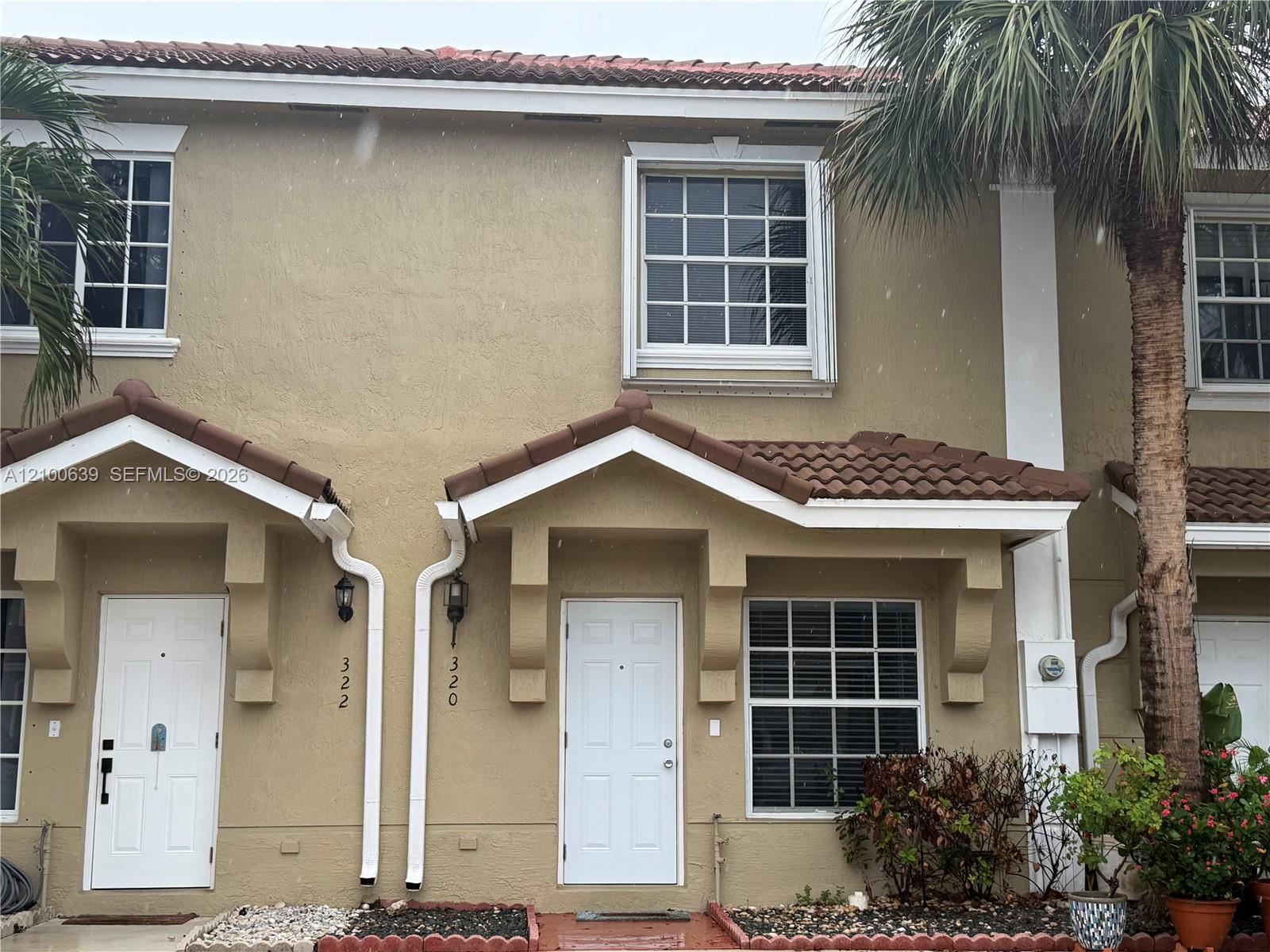 320 SW 120th Ave # 320, Pembroke Pines FL 33025