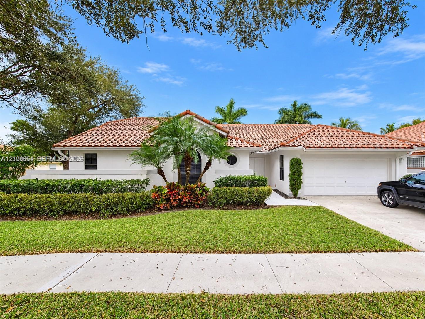 1853 NW 109th Ave, Plantation FL 33322