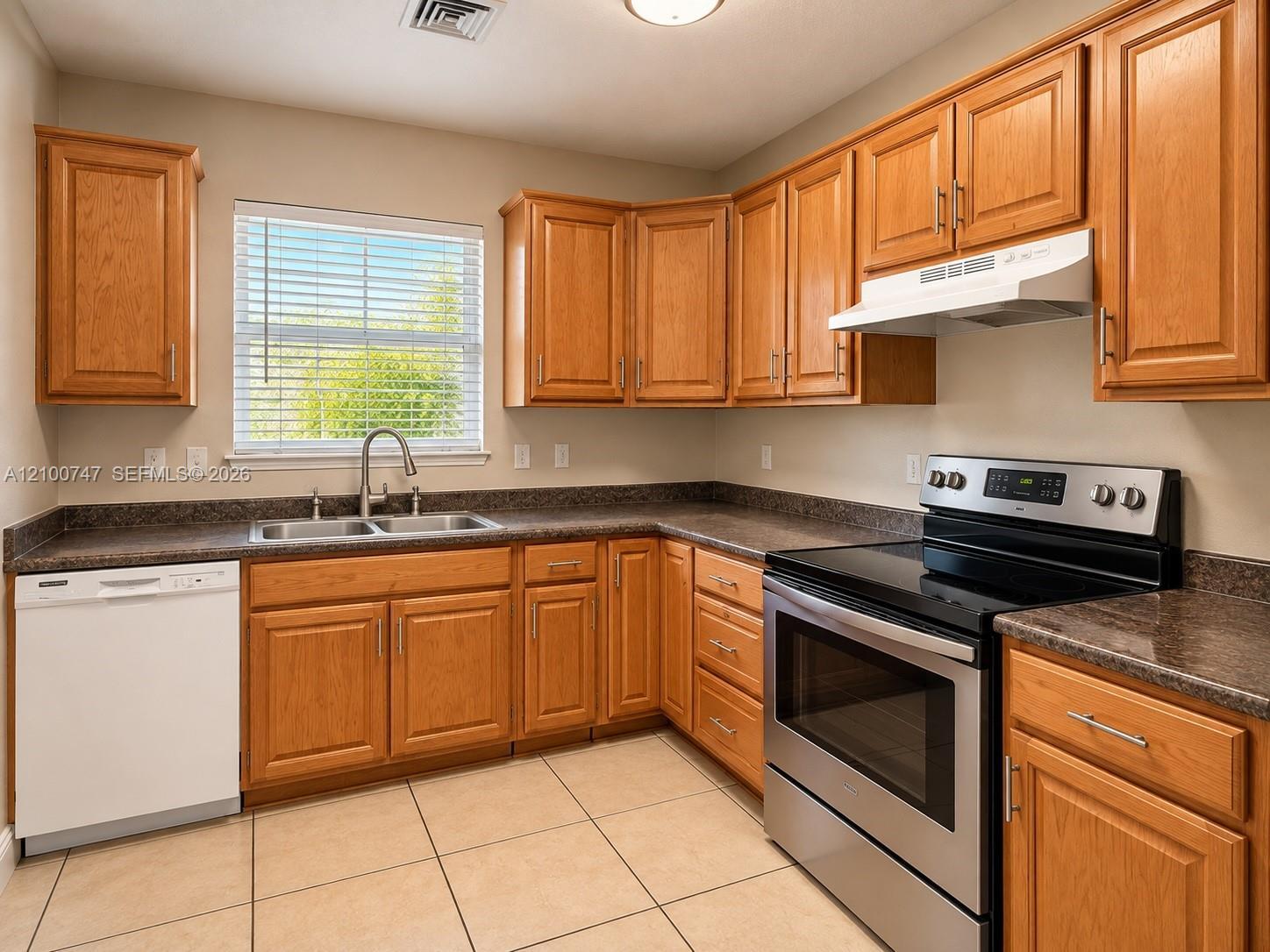 2832 Fillmore St # 21, Hollywood FL 33020