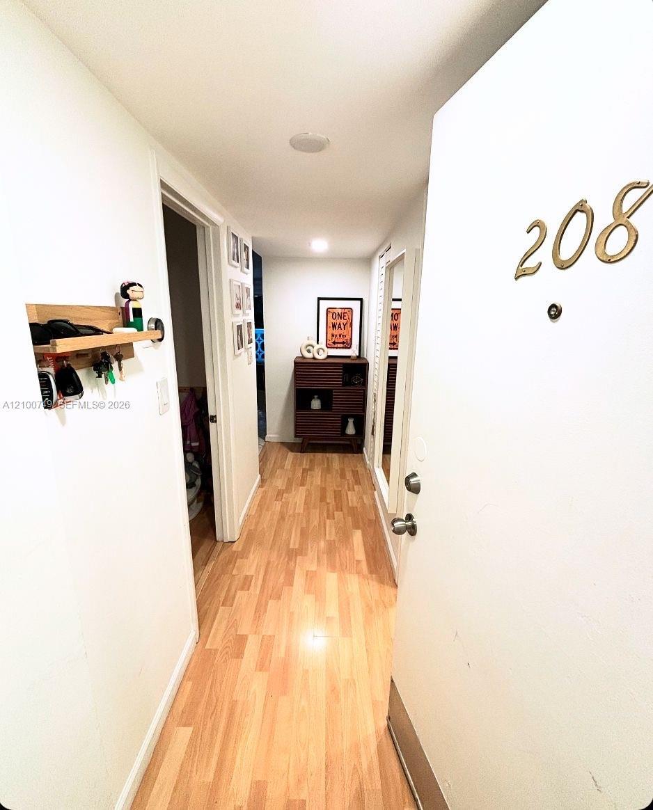 1020 Meridian Ave # 208, Miami Beach FL 33139