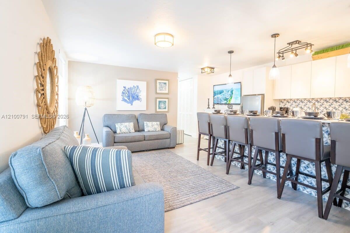 7830 abbott ave # 8, Miami Beach FL 33141