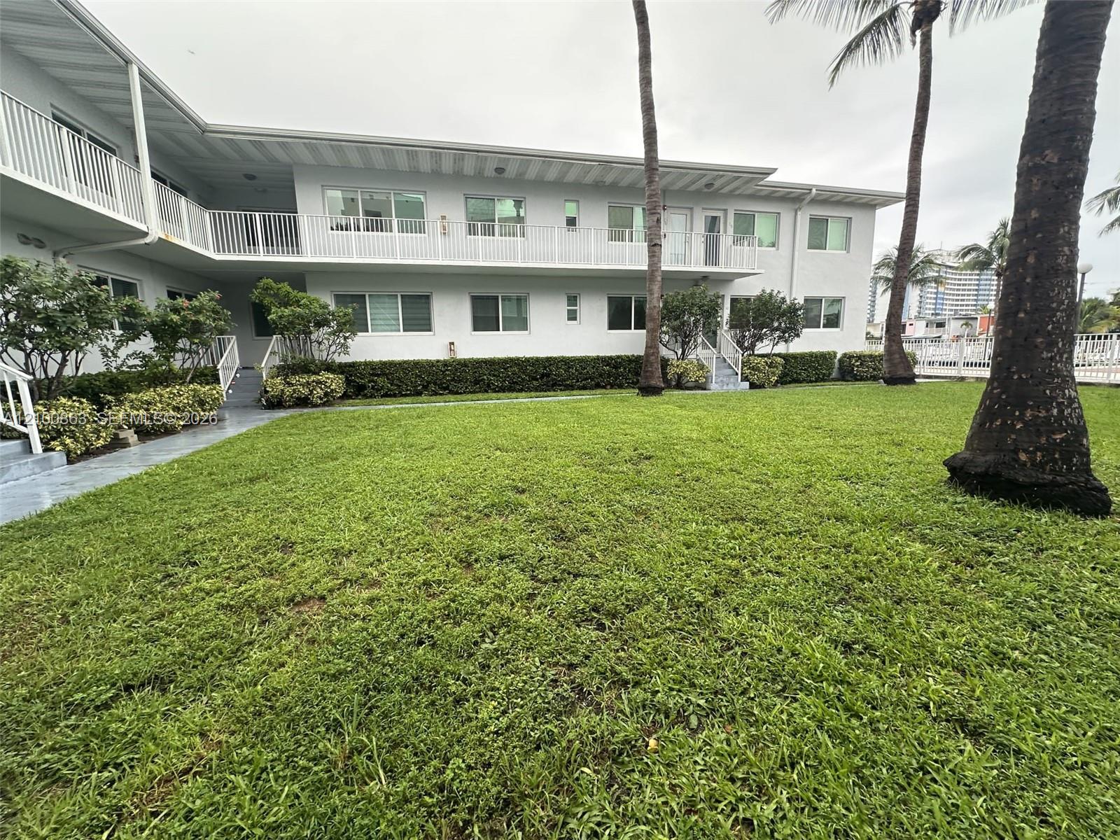 7207 Bay Dr # 13, Miami Beach FL 33141