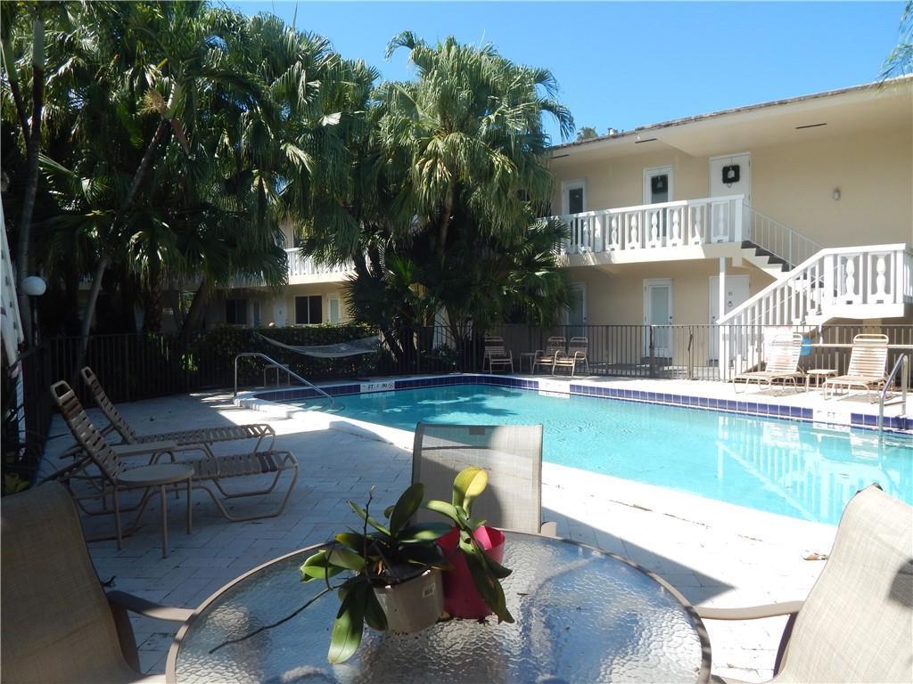 2110 NE 39th Street # A, Fort Lauderdale FL 33308