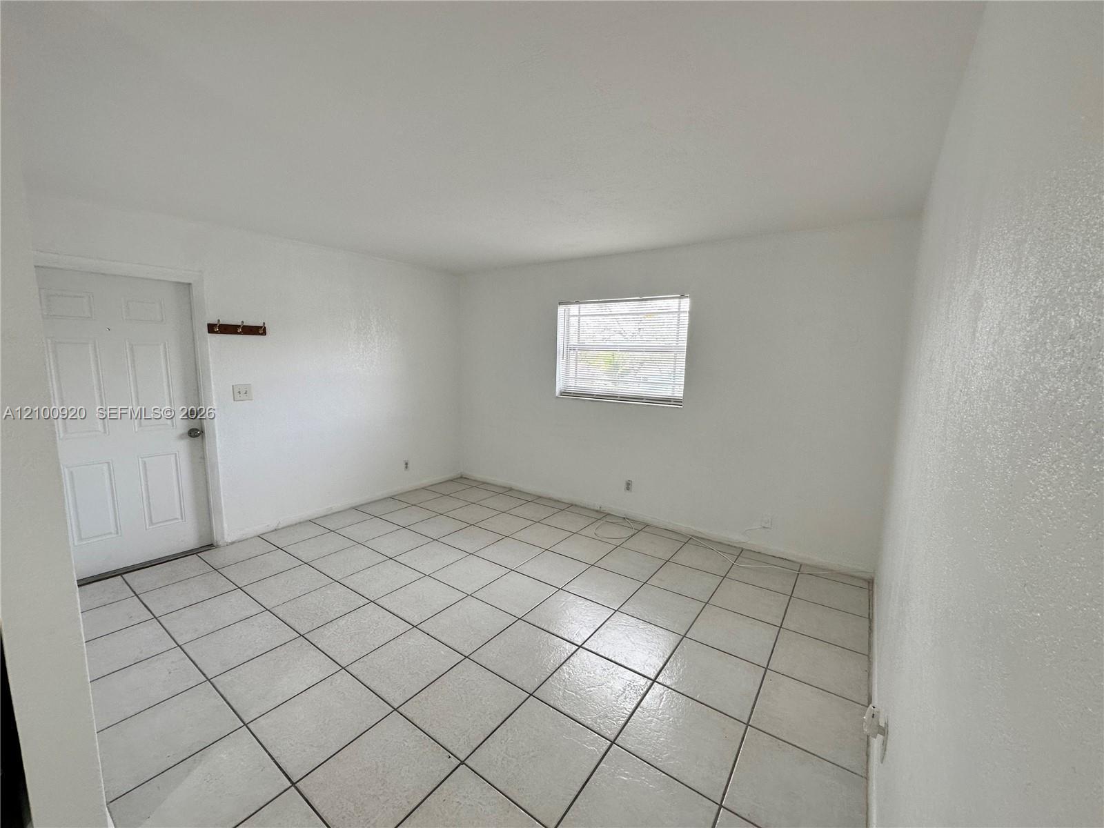 2534 NW 139th St # 3, Opa-Locka FL 33054