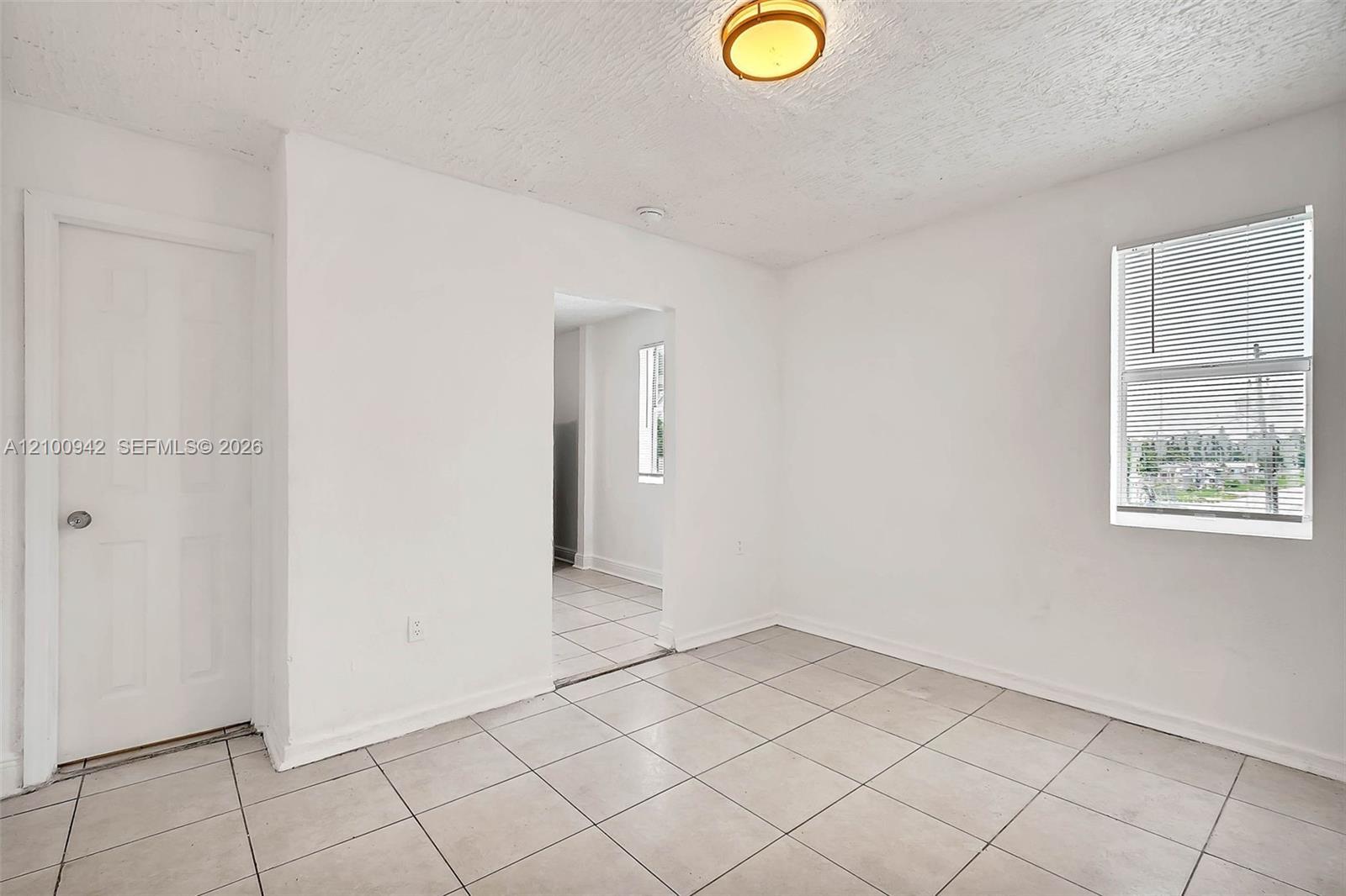 50 NW 79th St # 11, Miami FL 33150