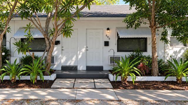 560 NE 15th Avenue, Fort Lauderdale FL 33301
